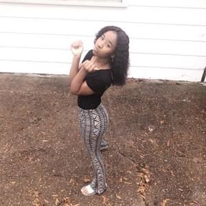 Meet your Posher, Vee